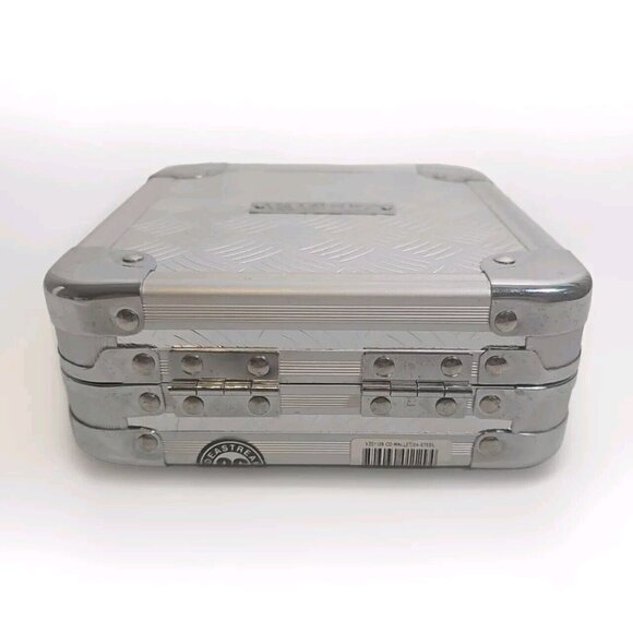 Vaultz Storage Lock Box Roady Case. Silver With Key Lock Holds 24 Disc's. - Picture 5 of 9